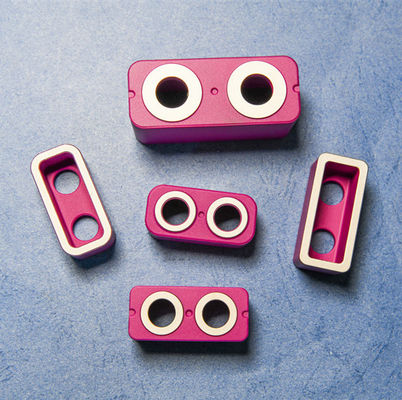 Placa de cerámica de alúmina certificada IATF16949 con cero absorción de agua para resistencia química y a la corrosión